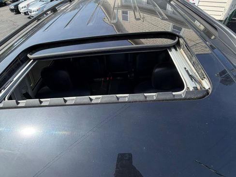 Used 2018 Nissan Armada SL w/ Moonroof Package image 71