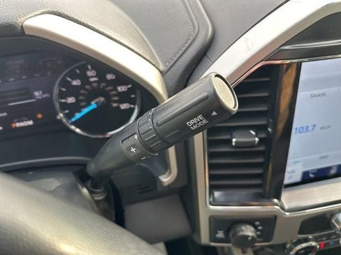 Certified 2022 Ford F250 Lariat w/ Tremor Off-Road Package image 19