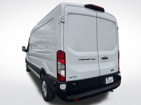 New 2026 Ford Transit 250 148 Medium Roof image 24