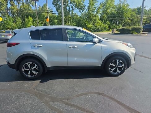 Used 2022 Kia Sportage LX AWD/4WD image 8