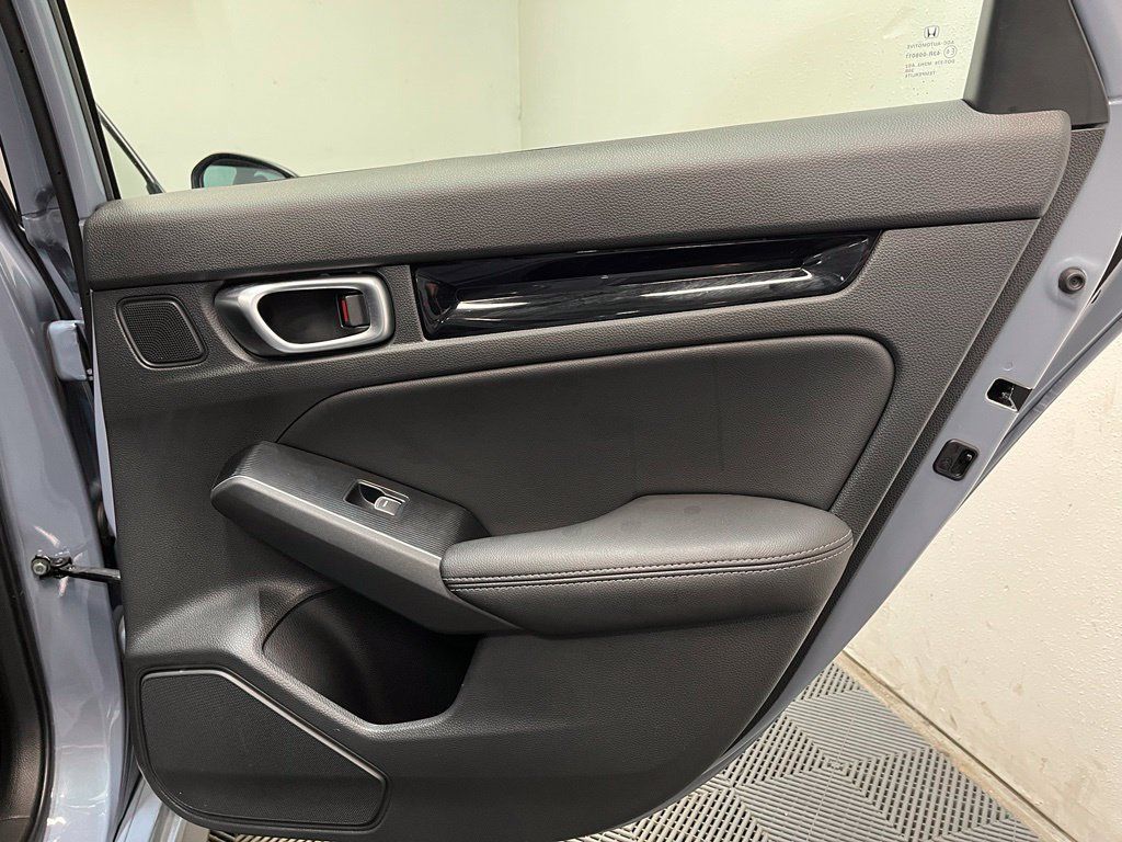 Used 2023 Honda Civic Sport Touring image 18