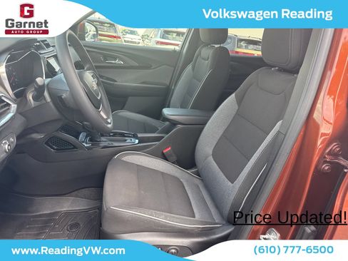 Used 2021 Chevrolet TrailBlazer LT w/ Convenience Package AWD/4WD image 9