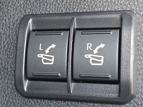 New 2026 Toyota Sequoia Platinum image 9