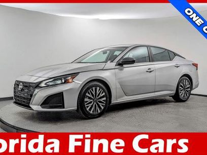 Used 2024 Nissan Altima 2.5 SV