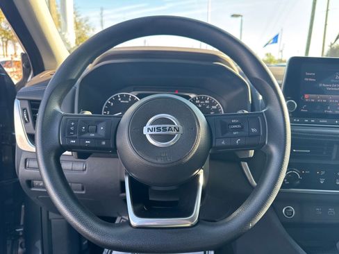 Certified 2021 Nissan Rogue S image 12