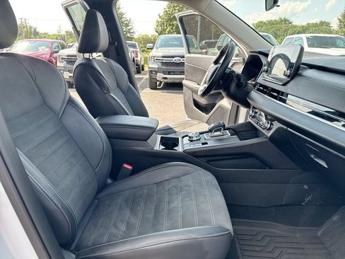 Used 2024 Mitsubishi Outlander SE FWD image 22