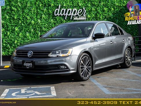 Used 2016 Volkswagen Jetta Sport FWD image 1