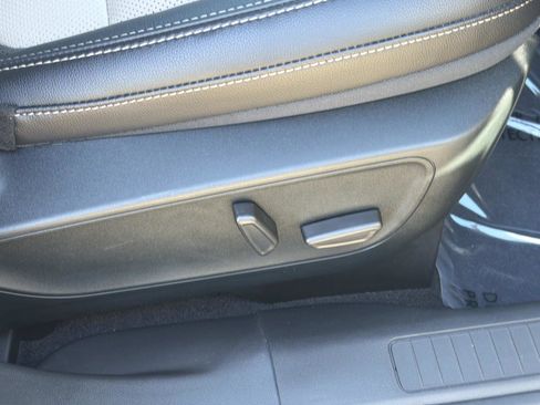 Used 2022 Ford Escape Titanium w/ Titanium Elite Package image 31