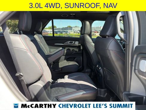 Used 2025 Ford Explorer ST w/ Sun And Sound Package AWD/4WD image 40