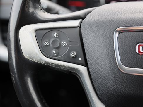 Used 2019 GMC Terrain SLT w/ Preferred Package image 39