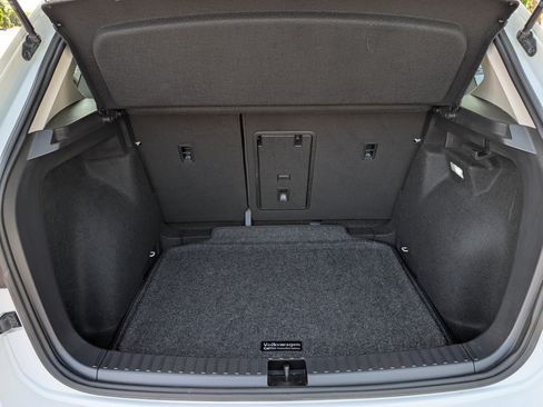 Certified 2024 Volkswagen Taos S FWD image 18