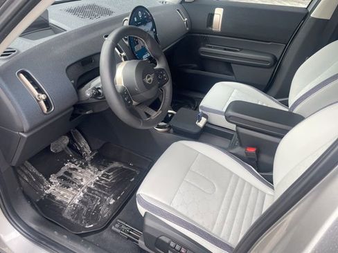 Certified 2025 MINI Cooper Countryman S w/ Comfort Package Max image 11