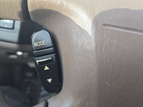 Used 2000 Toyota Sienna LE FWD image 14