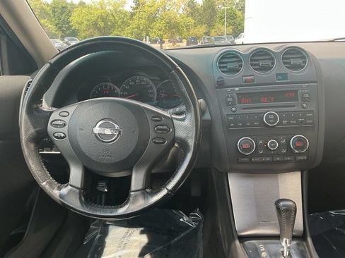 Used 2010 Nissan Altima 2.5 SL w/ SL Pkg FWD image 16
