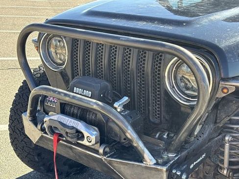 Used 2003 Jeep Wrangler Sahara image 26