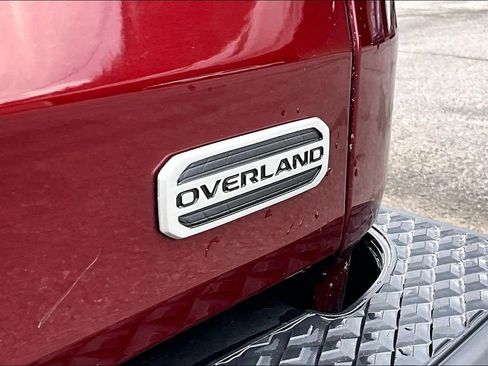 Used 2021 Jeep Gladiator Overland w/ Popular Equipment Package image 8