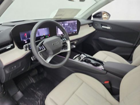 New 2026 Audi Q3 quattro 2.0T AWD/4WD image 10