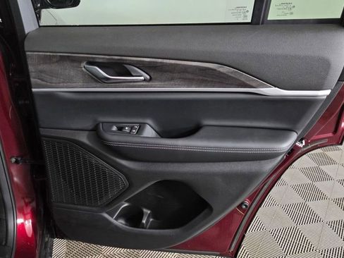 New 2025 Jeep Grand Cherokee Limited w/ Trailer Tow Package image 34