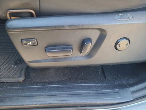 Used 2014 Toyota Tundra Platinum image 15