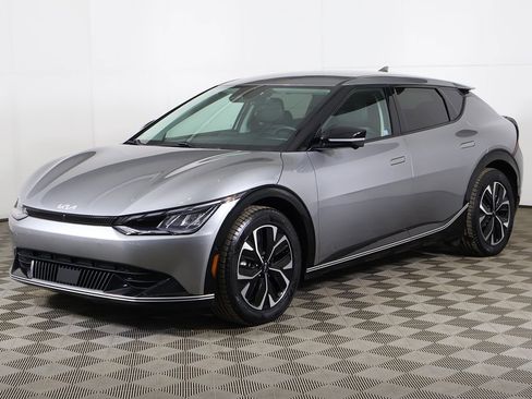 Used 2022 Kia EV6 Wind w/ Wind Technology Package image 10