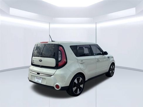 Used 2015 Kia Soul ! w/ Sun & Sound Package FWD image 5