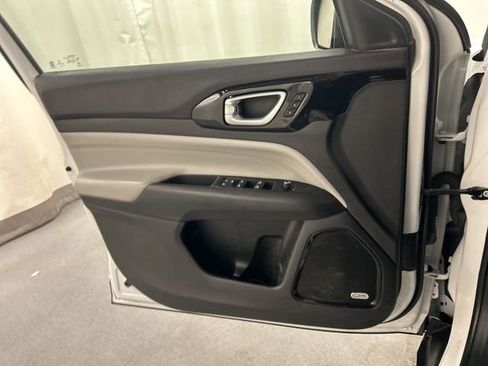 Used 2022 Jeep Compass Limited w/ Elite Group image 23