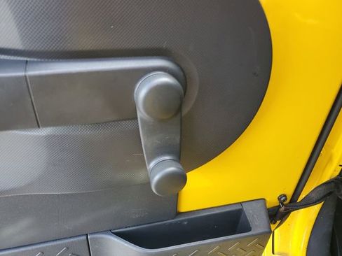 Used 2008 Jeep Wrangler X AWD/4WD image 20