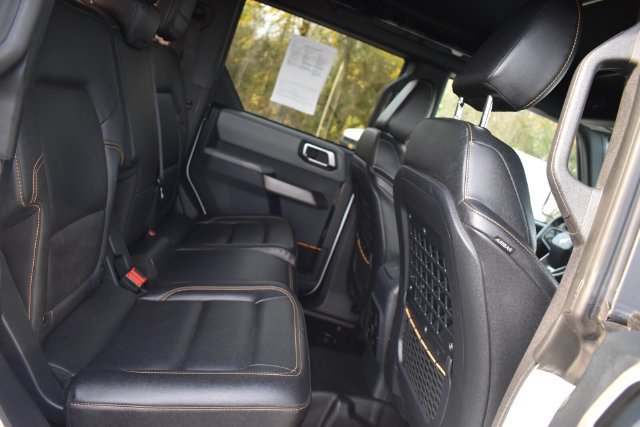 Used 2023 Ford Bronco Badlands w/ Sasquatch Package AWD/4WD image 15