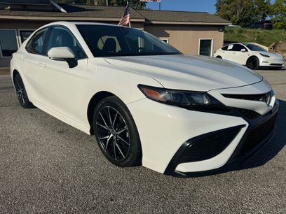 Used 2022 Toyota Camry SE