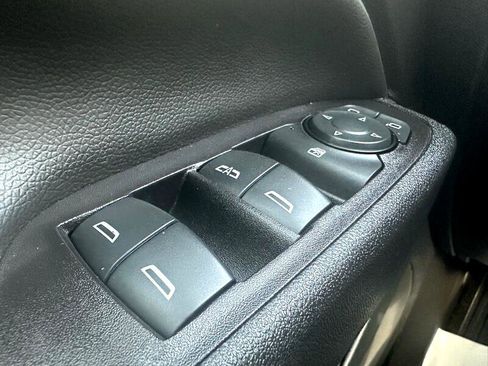 Used 2021 Chevrolet Equinox LT image 13