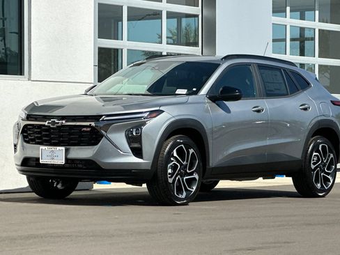 New 2026 Chevrolet Trax RS w/ Driver Confidence Package FWD image 8