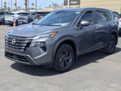 New 2026 Nissan Rogue SV FWD image 5