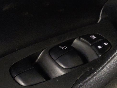 Used 2017 Nissan Altima 2.5 SR image 27