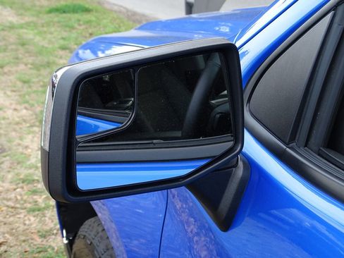 Used 2025 Chevrolet Silverado 1500 LT image 11