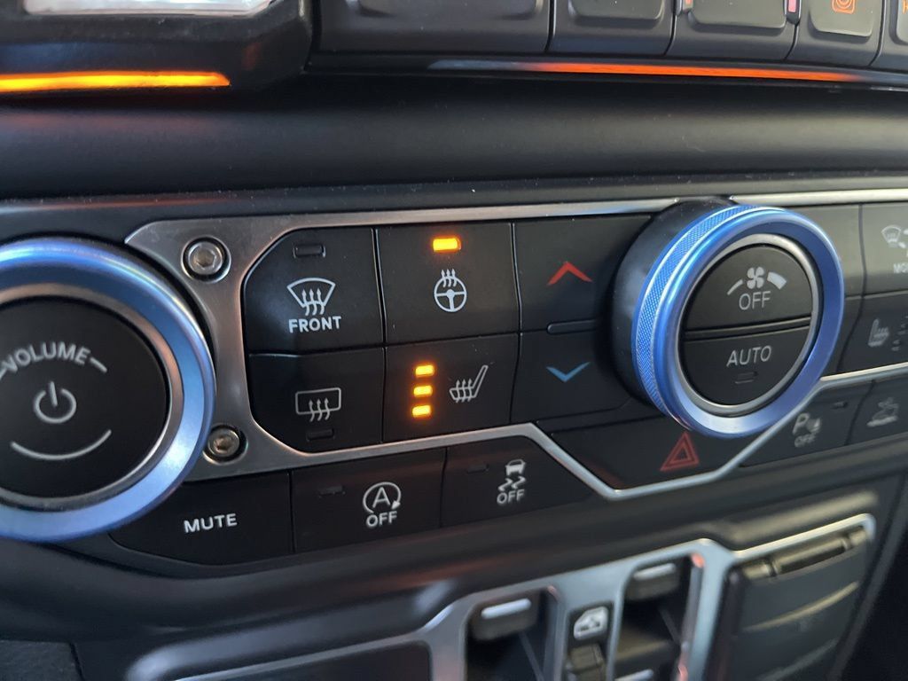 Used 2020 Jeep Gladiator Rubicon AWD/4WD image 44