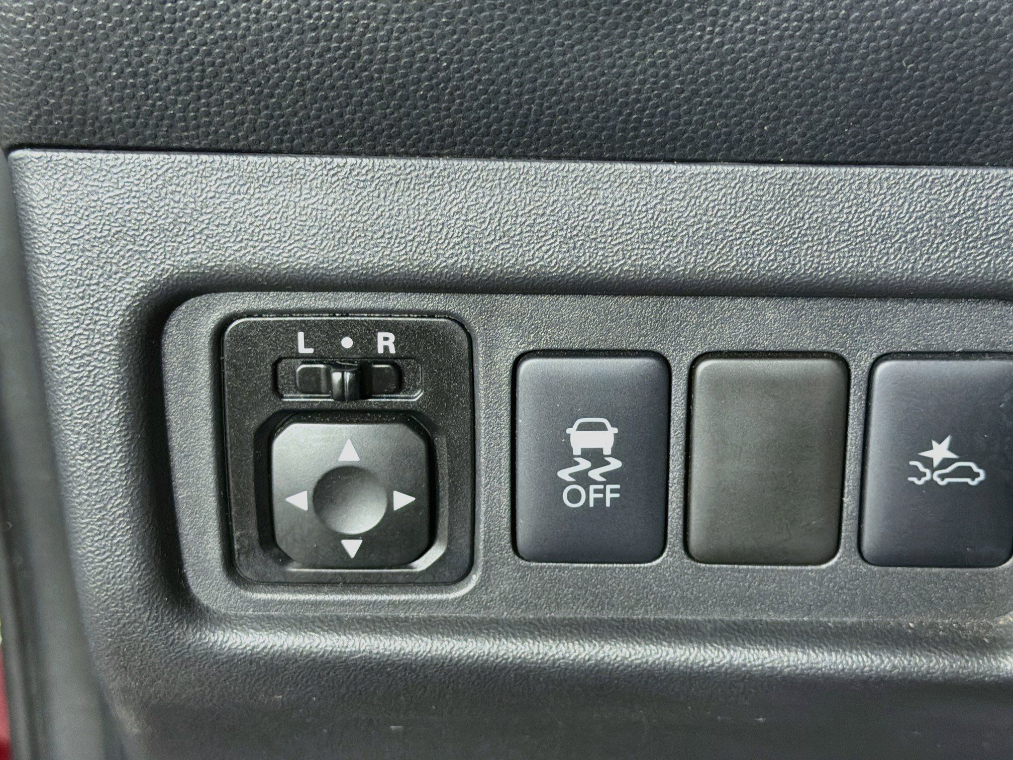 Used 2024 Mitsubishi Mirage ES FWD image 17