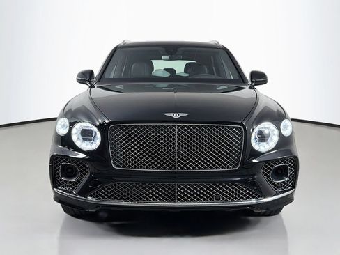 Used 2023 Bentley Bentayga AWD/4WD image 2