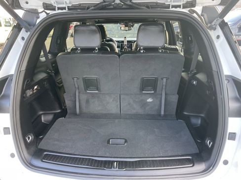 Used 2024 Jeep Grand Cherokee L Altitude image 24