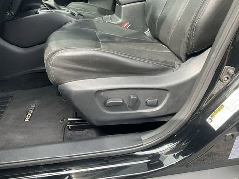 Used 2020 Nissan Rogue SL w/ Premium Package AWD/4WD image 27