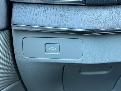 Used 2025 Volvo XC90 B6 Ultra image 33