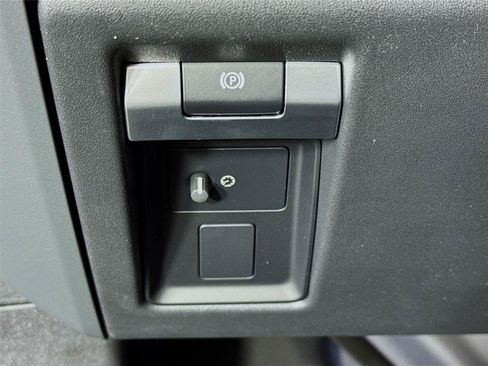 Used 2026 Land Rover Defender 110 S AWD/4WD image 10