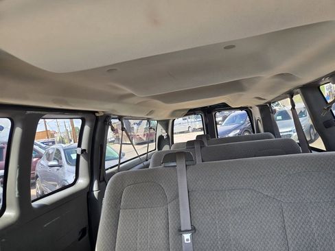 Used 2010 Chevrolet Express 3500 LT w/ LT Preferred Equipment Group RWD image 19