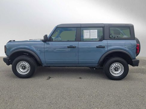 Used 2025 Ford Bronco Base image 6