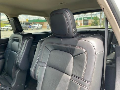 Used 2020 Lincoln Aviator Reserve w/ Elements Package Plus RWD image 28