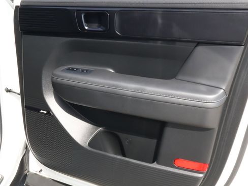 Used 2024 Hyundai Santa Fe Calligraphy image 16