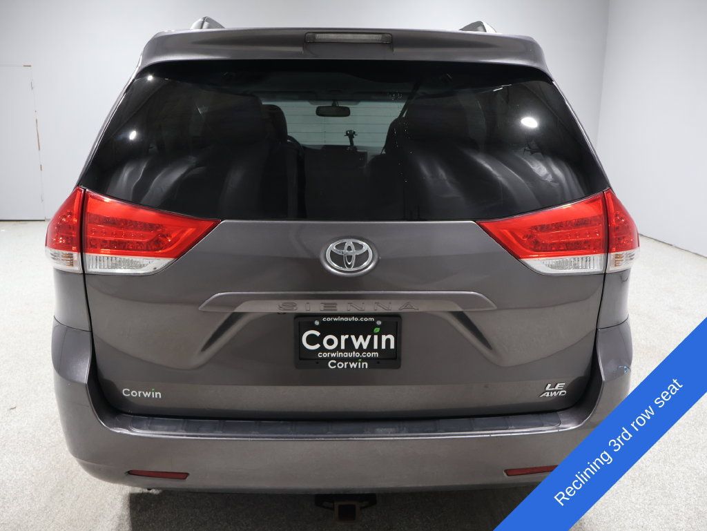 Used 2012 Toyota Sienna LE w/ Towing Pkg AWD/4WD image 3