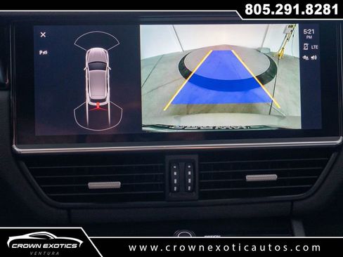 Used 2023 Porsche Cayenne Platinum Edition image 57
