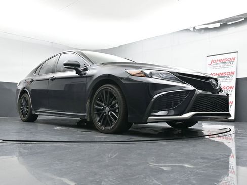 Used 2024 Toyota Camry XSE image 32