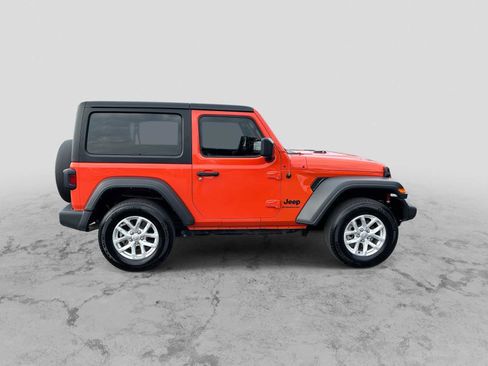 Used 2023 Jeep Wrangler Sport AWD/4WD image 9