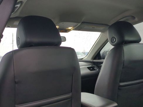 Used 2017 Chevrolet Impala LT image 18